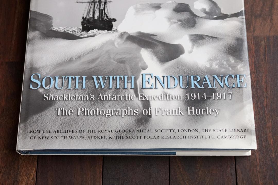 SOUTH WITH ENDURANCE エンデュアランス号　写真集　洋書