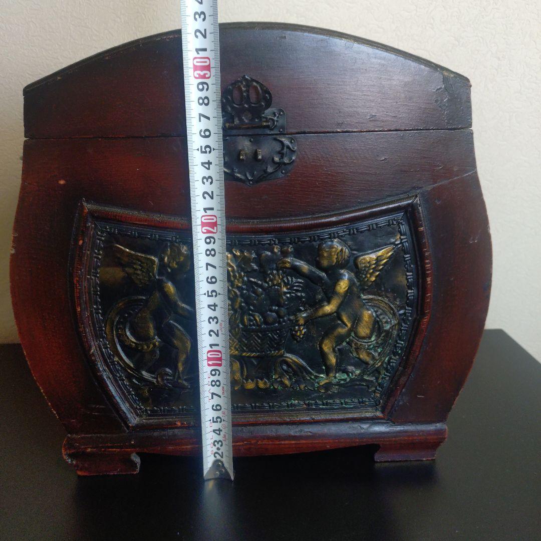 アンティーク調　ジュエリーケース　パウダーケース　宝箱