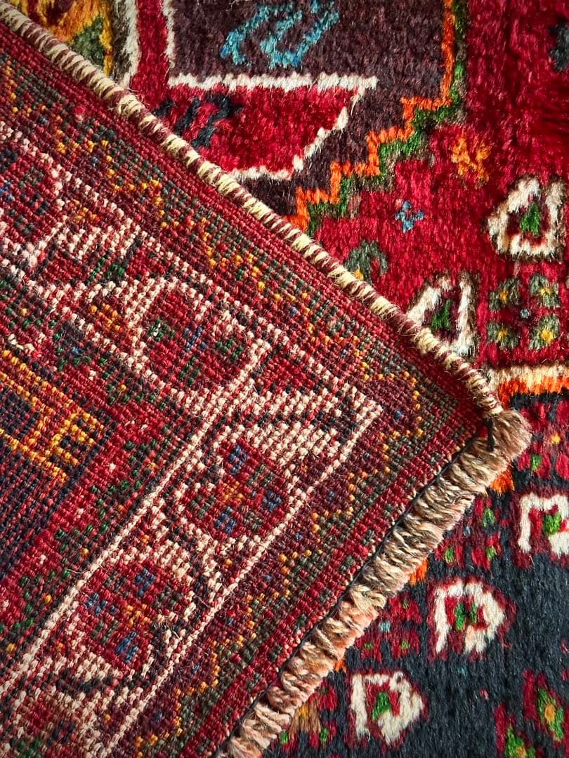 トライバルラグ　ヴィンテージラグ　ペルシャ絨毯　カシュガイ族　プリミティブアート