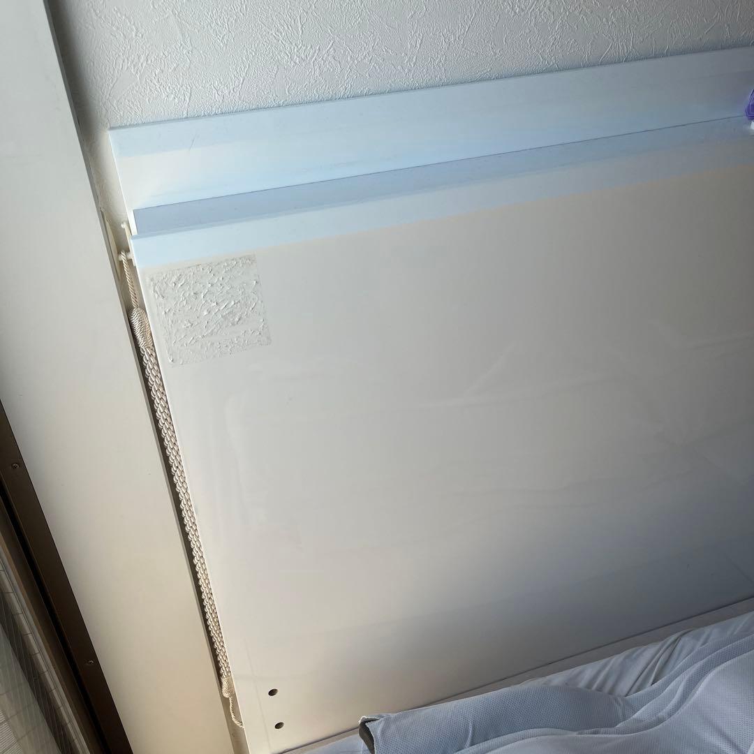 定価送料込み64000円程ニトリ セミダブルベッドフレーム ホワイト