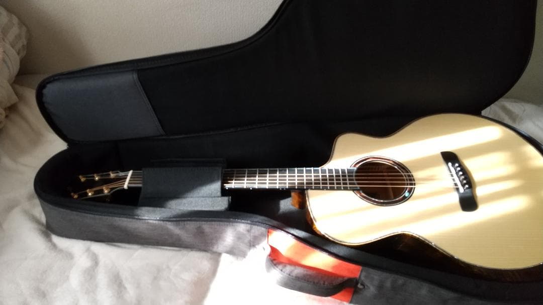 Merida / WAVE　アコースティックギター　ほぼ新品未使用