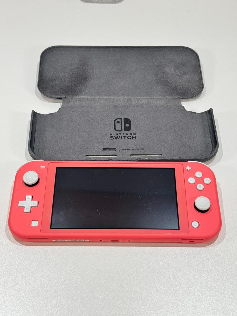 Nintendo Switch Lite コーラルピンク　保護カバーおまけ
