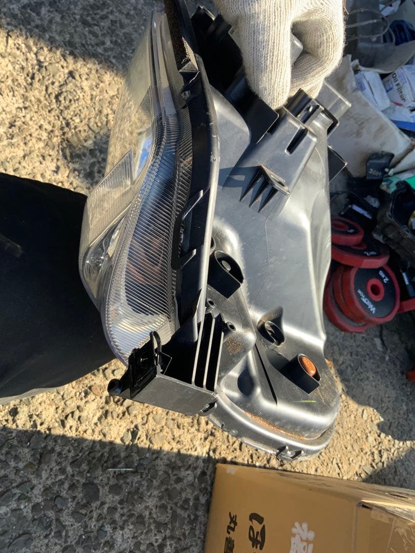 ステー損傷　エブリィ バン DA17V 純正 ハロゲン 左 ヘッドライト