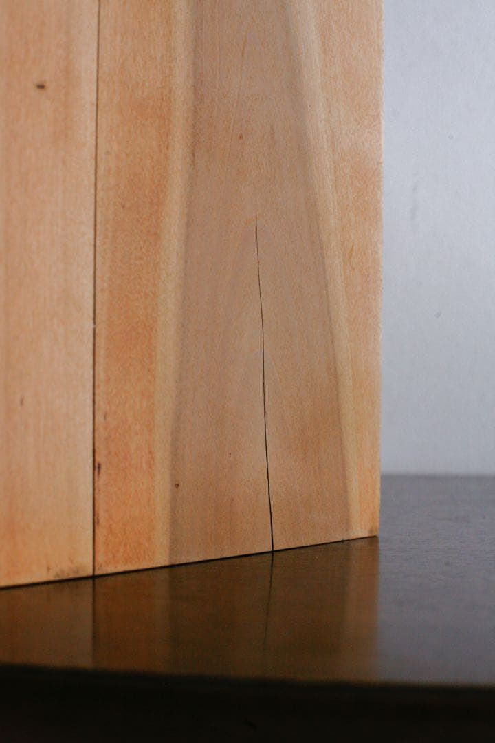 ショーケース　ガラス戸　無垢材　杉材　飾り棚　展示棚　古家具　古道具