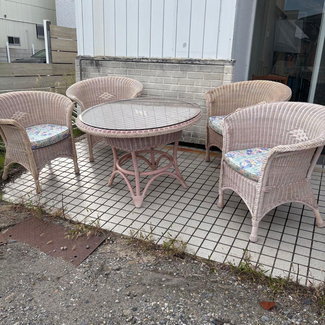 ②昭和レトロ ヴィンテージ ラタンダイニングチェア 花柄クッション アームチェア