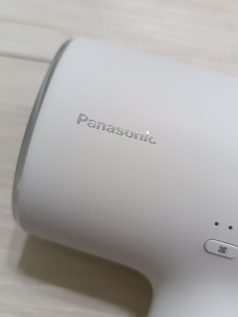 パナソニック ナノケア Panasonic EH-NA0J 24年製 WH 02