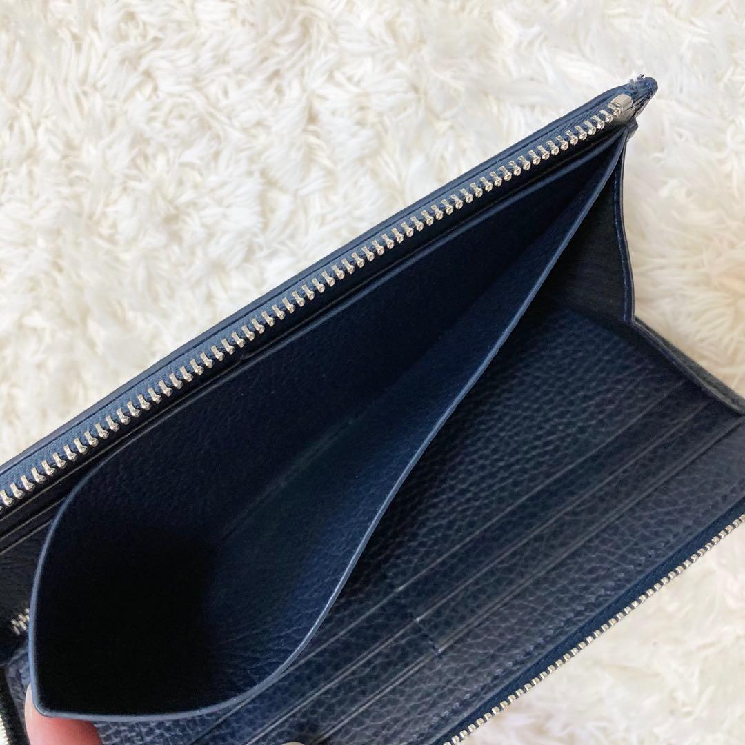 未使用級✨ 定価4.6万 イアクッチ リサッカ ウォレット L CERVO 紺