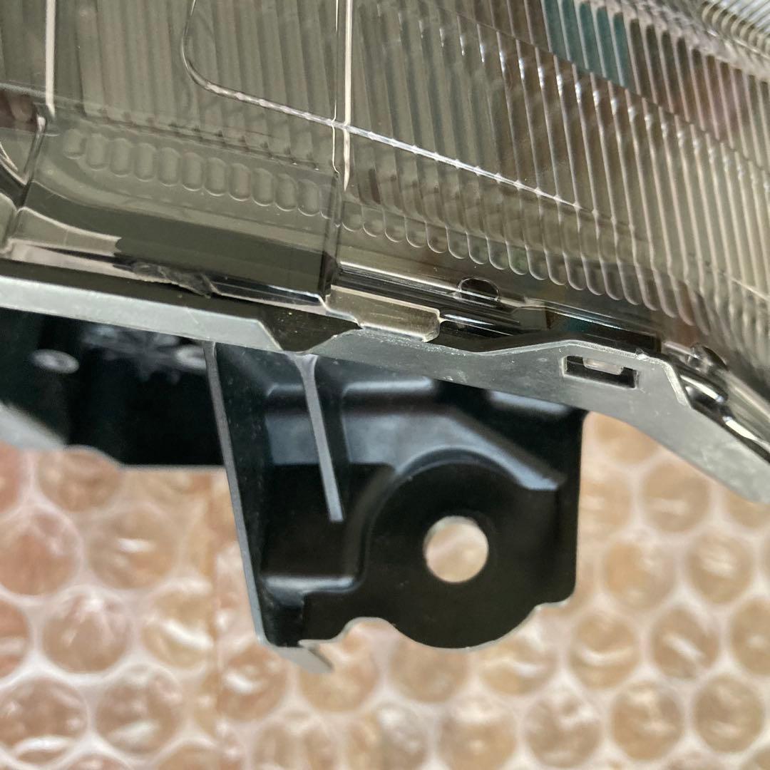 (中古品)いすゞエルフ純正ヘッドライト(左)　送料込み