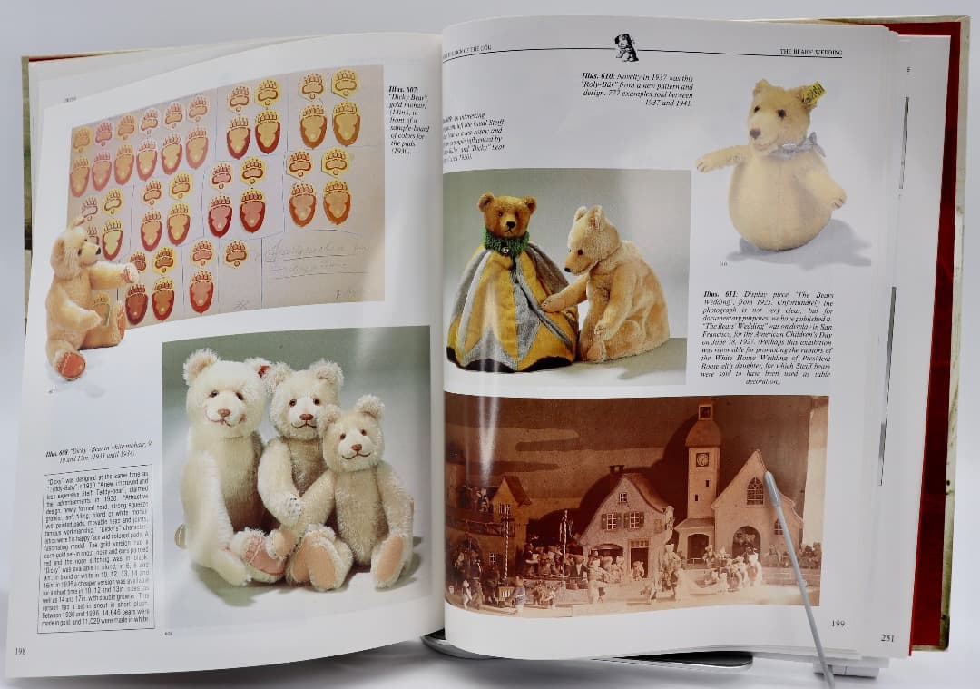 洋書 BUTTON IN EAR: The History of the Teddy