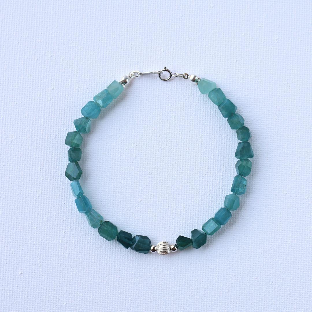 m.1129865 ブレスレット2点