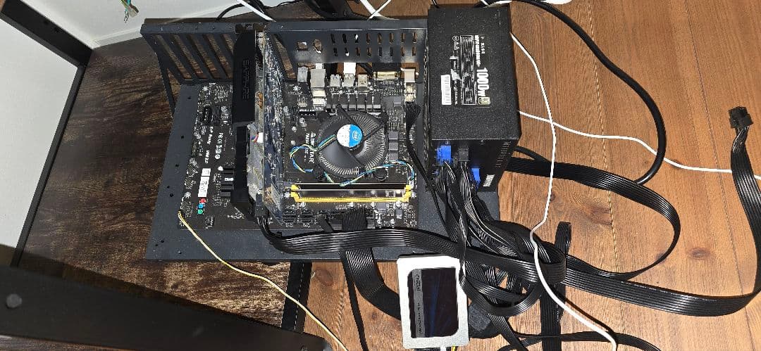 マイニングリグ　Windows10 Pro マイニング　自作　PC　ビット