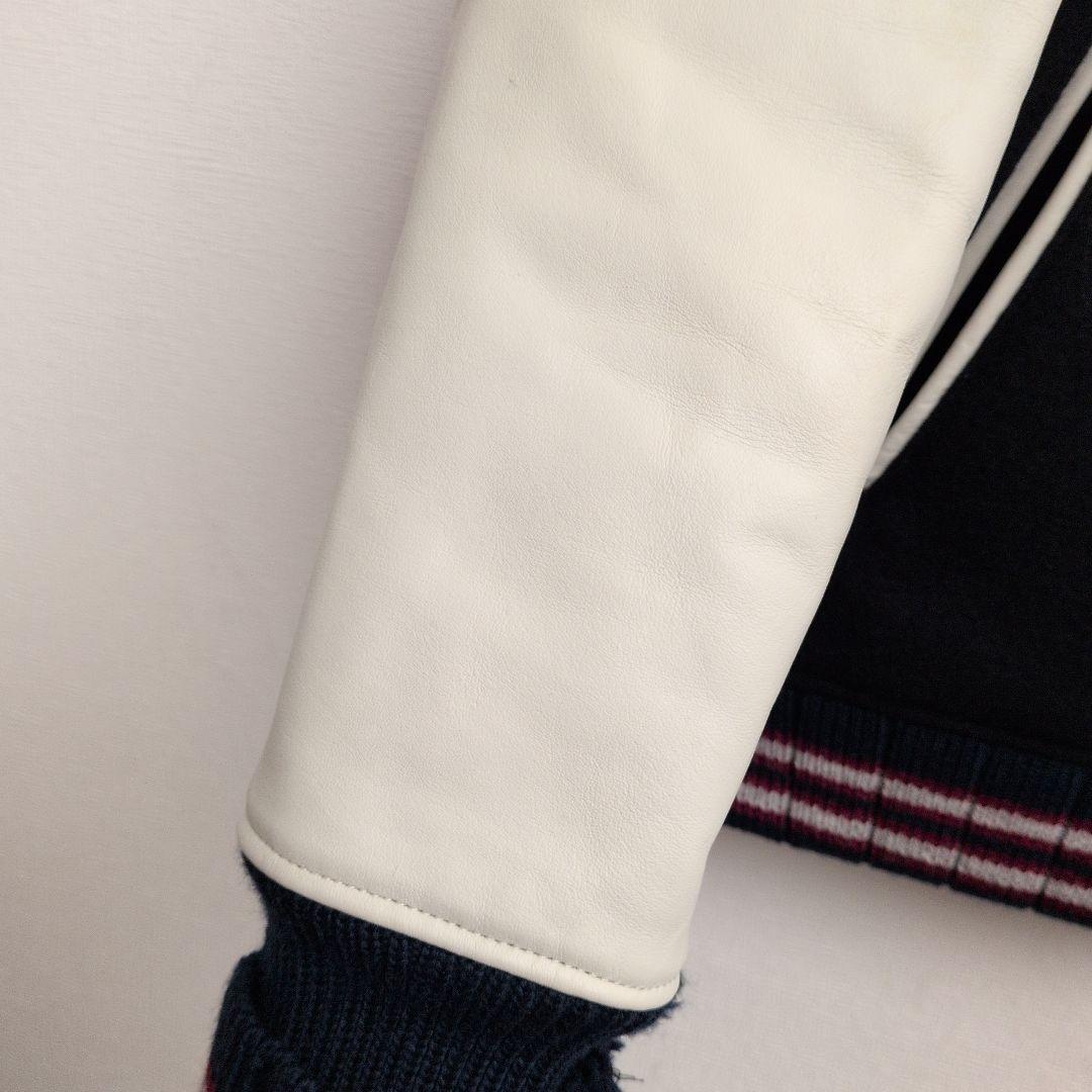 美品 ハリウッドランチマーケット 刺繍 ロゴ スタジャン サイズL