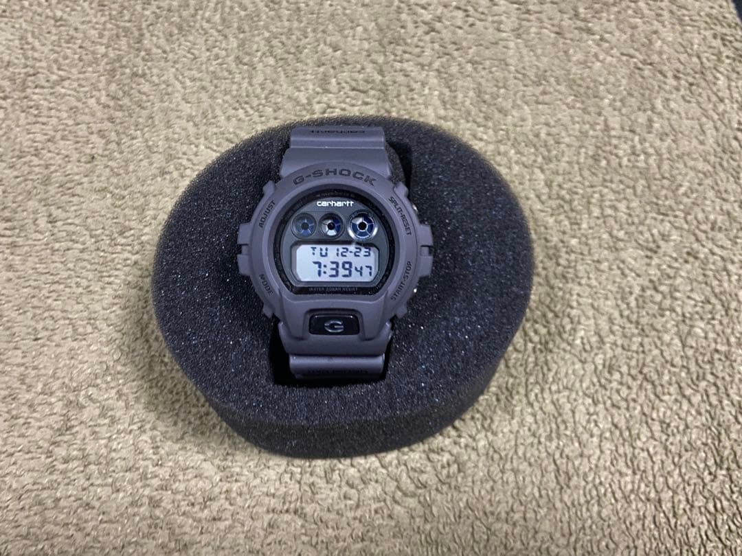Carhartt WIP × G-SHOCK DW-6900
