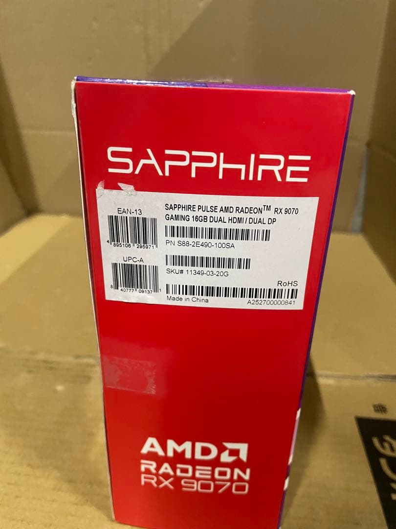 グラフィックボード・グラボ・ビデオカード Sapphire 11349-03-20G Pulse AMD RX 9070