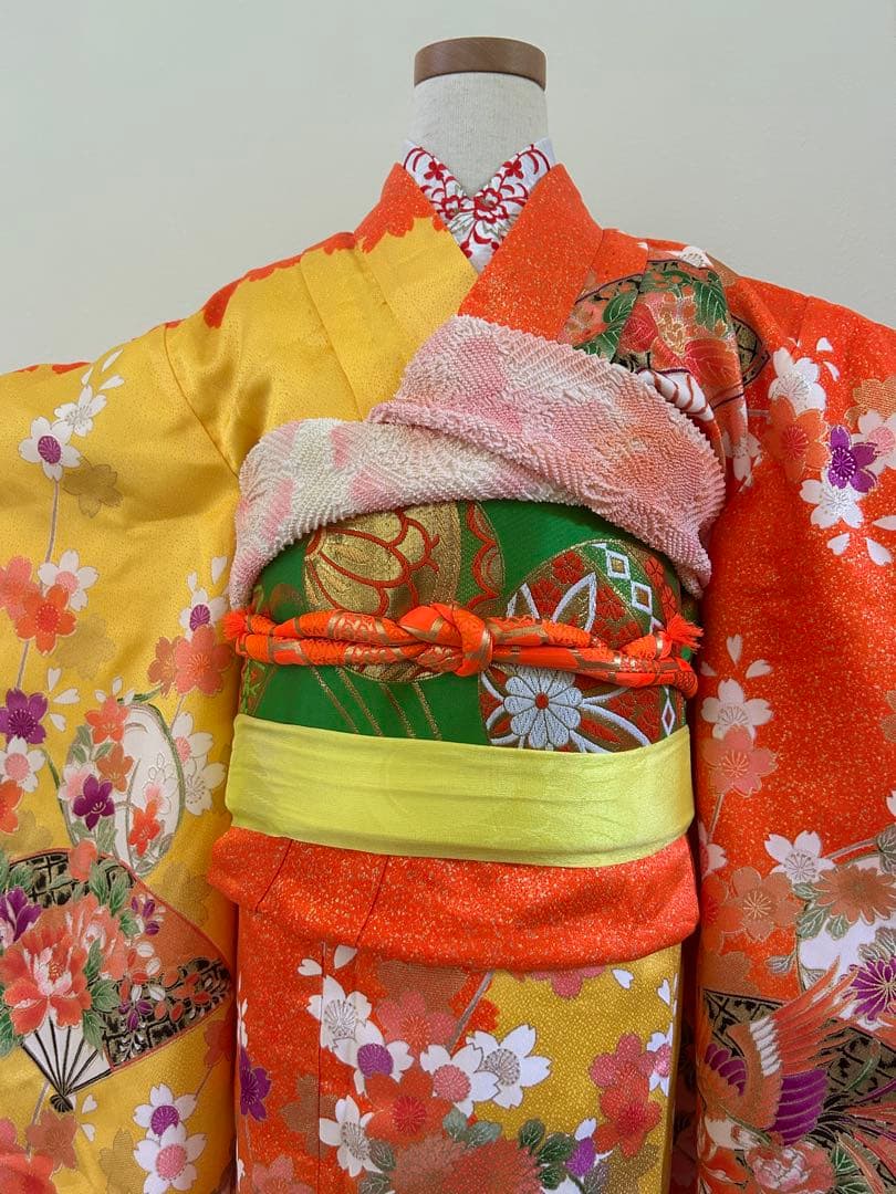 7歳　七五三　正絹着物、古典柄　帯　帯揚げ　帯締めのセット