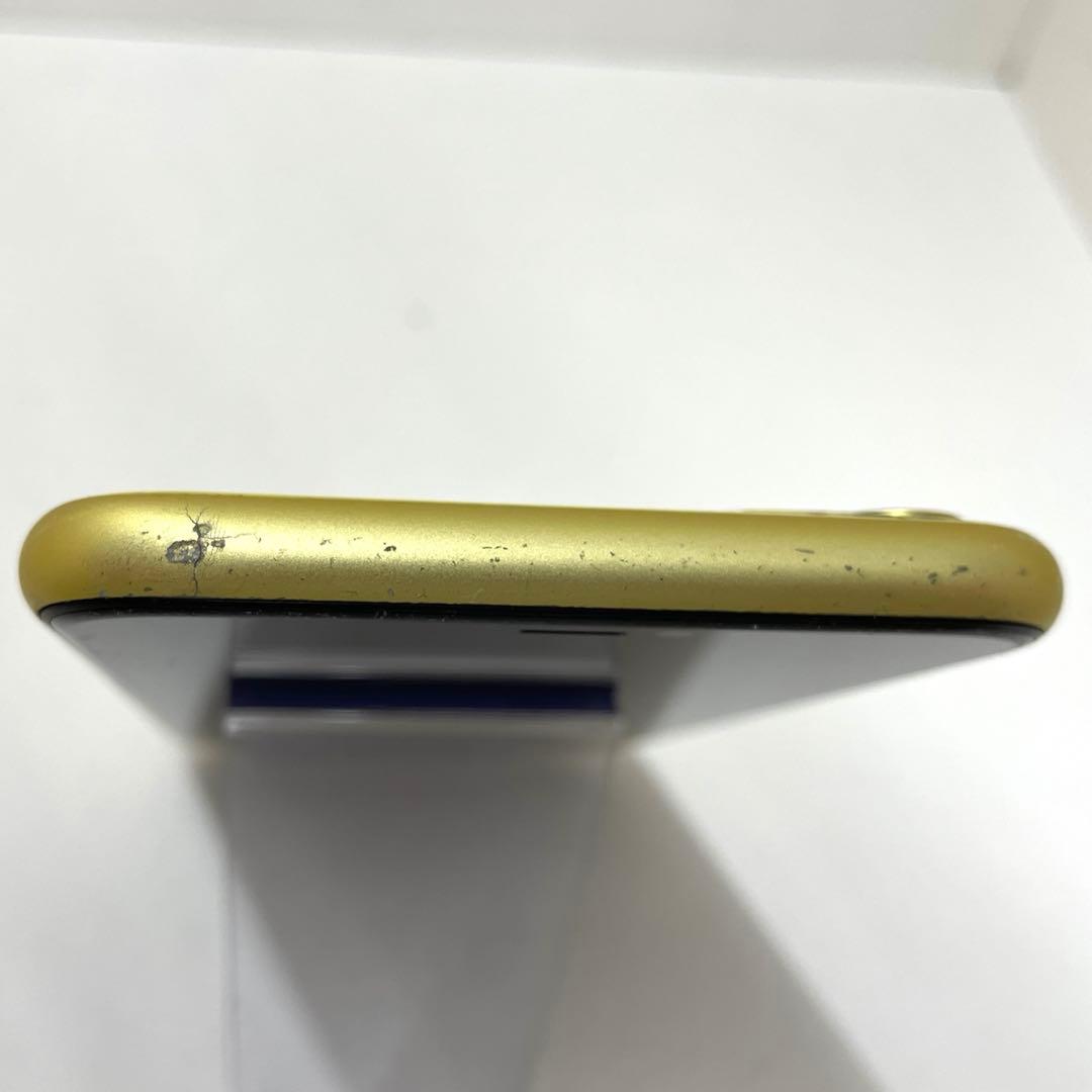 Apple iPhone11 128GB イエロー au 背面割れジャンク品