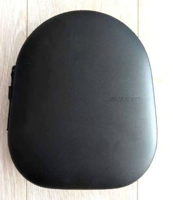 ボーズ ワイヤレスヘッドフォン Bose NC700 ケース付き、白、新品同様