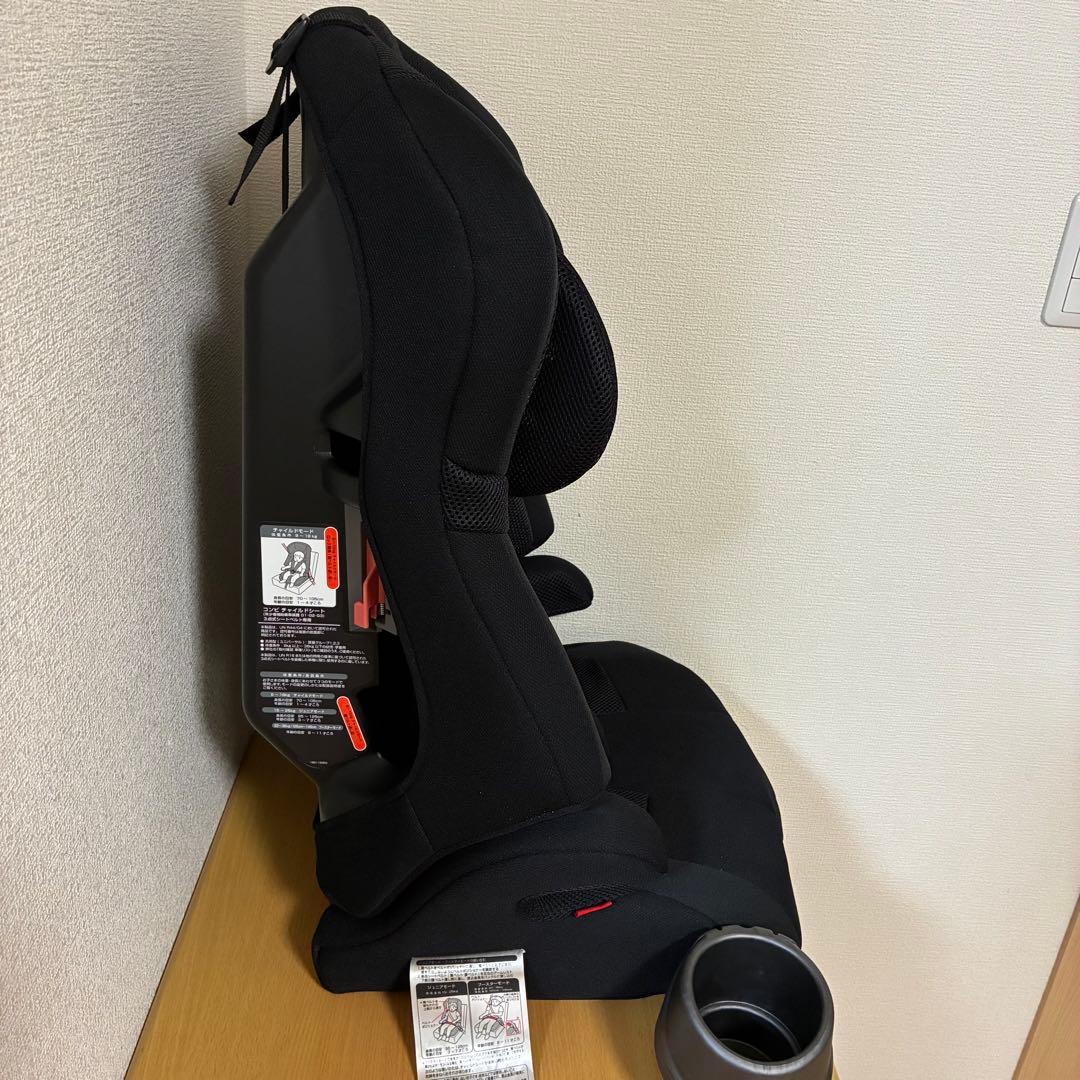 コンビ ジョイトリップ エアスルー GG ブラック ジュニアシート