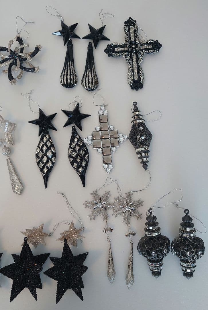 クリスマスツリー 140cm シルバー オーナメント付 メタル ハロウィンツリー