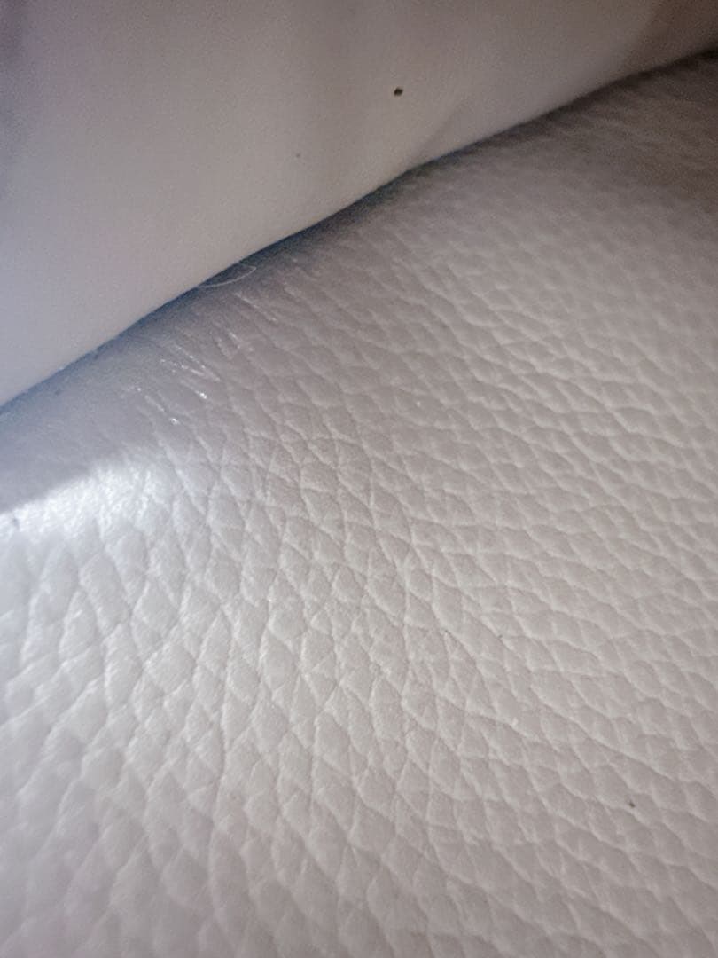 ルイヴィトン　マヒナ　ポルトフォイユ　イリス　長財布　ウォレット　ベージュ