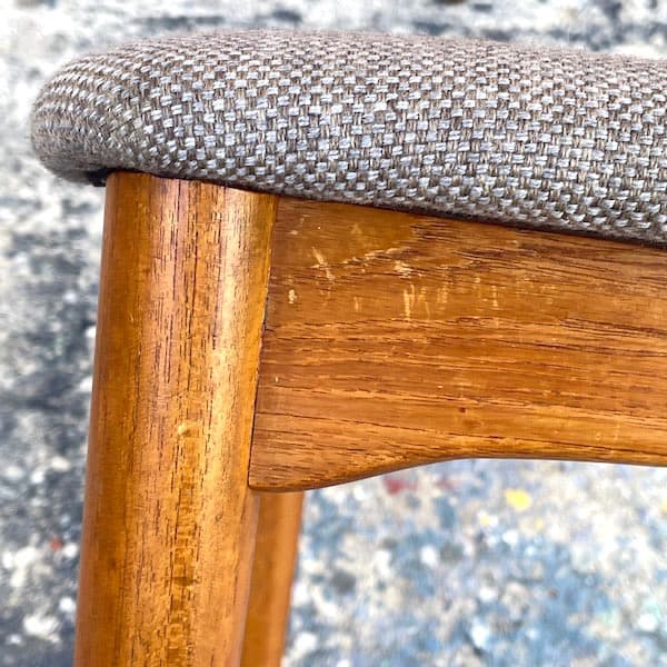 北欧ビンテージ家具　ダイニングチェア　天然木　ファブリック　B