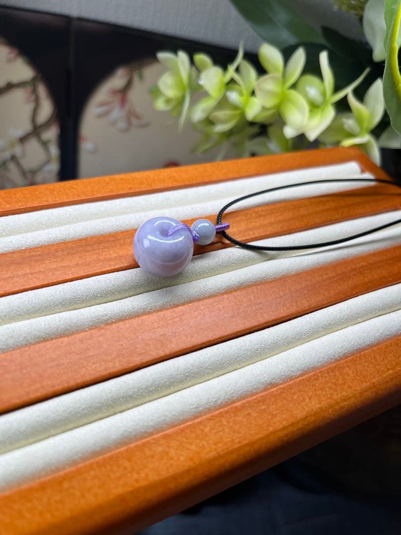 高品質❣️ミャンマー産A貨翡翠　　濃いラベンダー路路通ネックレストップ