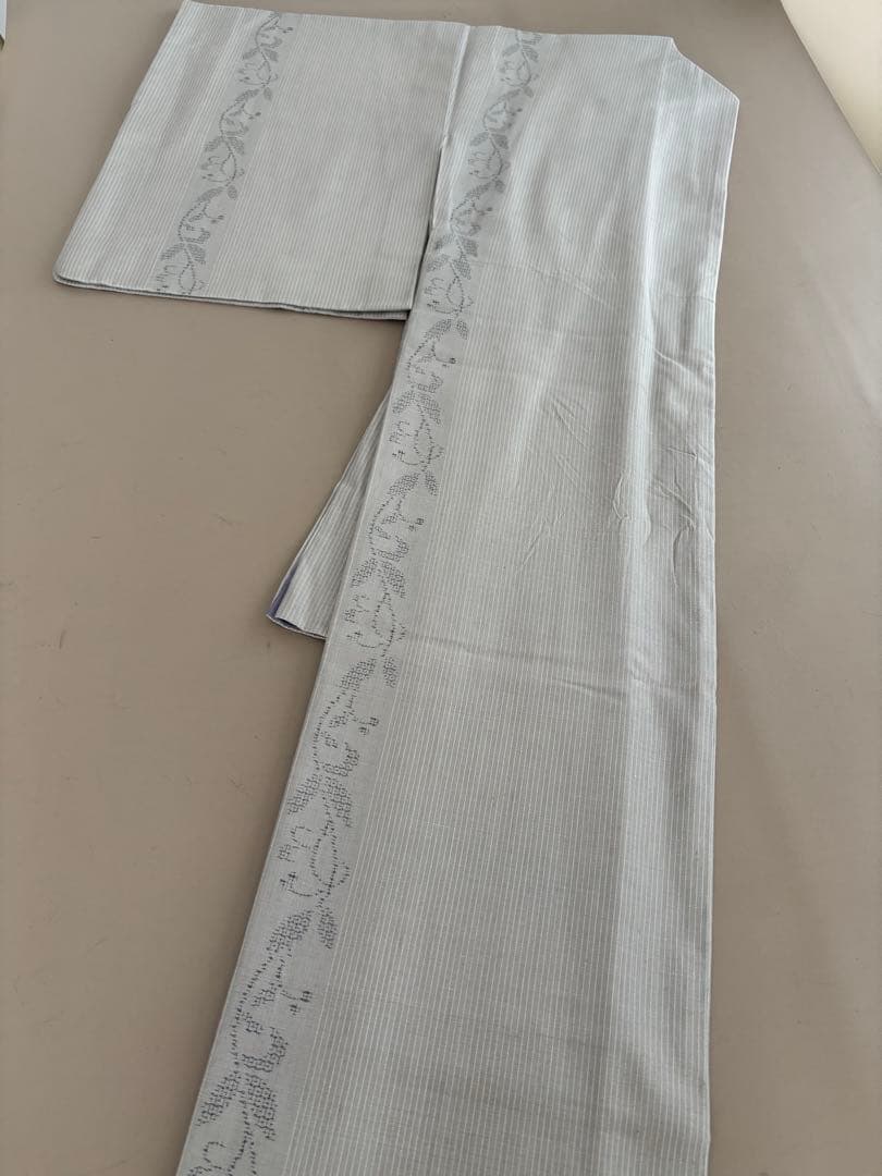 奥順 証紙 はたおり娘 結城紬 ライトグレー 亀甲絣 更紗 80亀甲 極美品