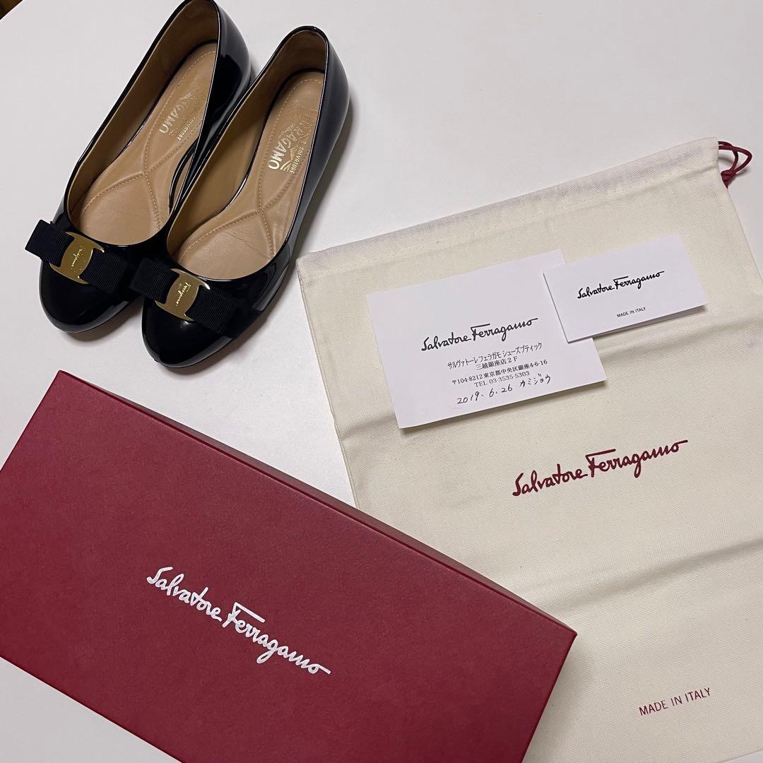 t*u様 【美品】フェラガモ ヴァリナ 23.5cm