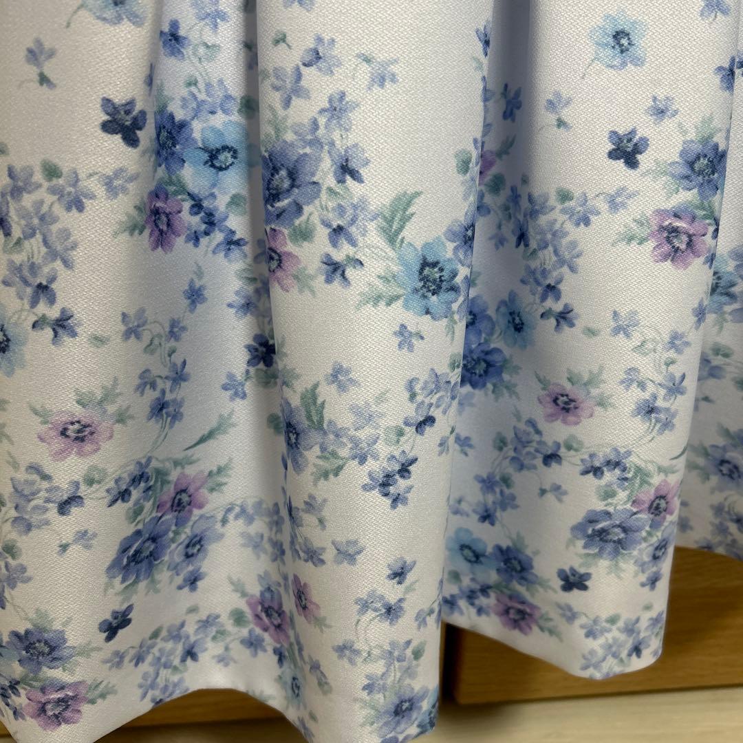 フラワープリントドレス