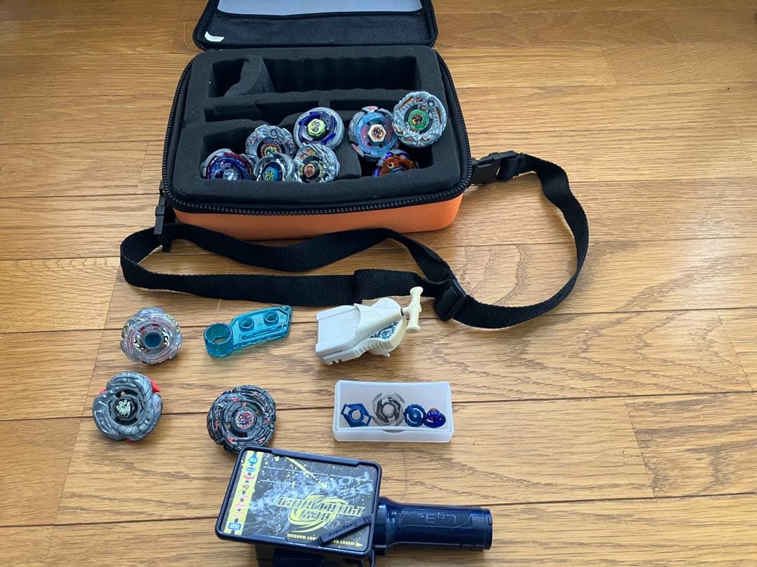 S*)様 ベイブレード　11個セット　ケース付き