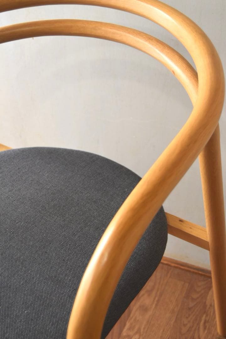 もこ　Bentwood Arm chair ②
