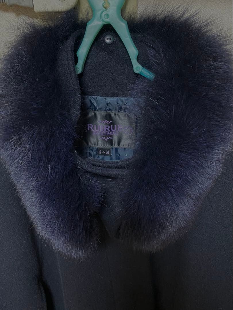 ３日間限定週末値下げ　ファー付きネイビーコート　ポンチョ型　未使用に近い