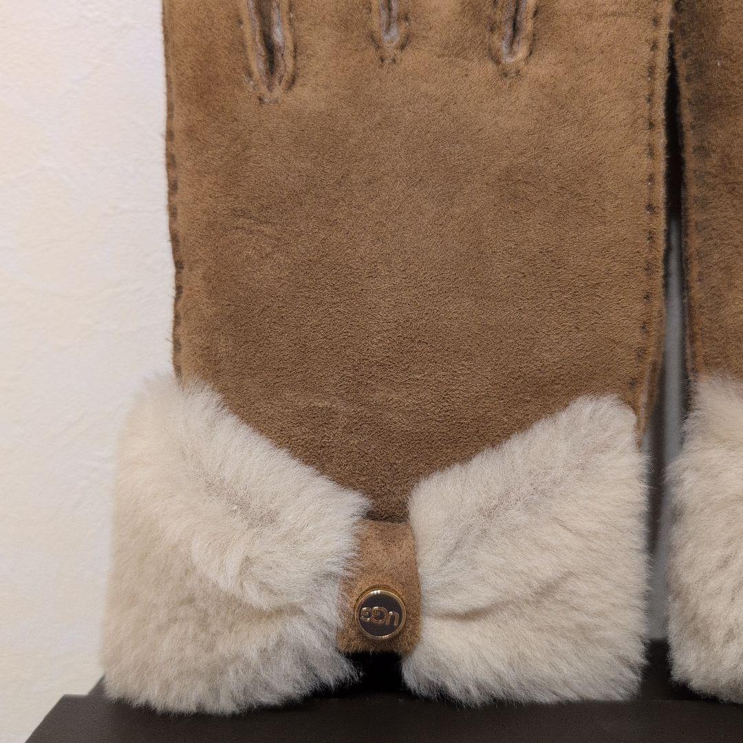 美品 UGG リボン　ベージュ　 シープスキン 手袋 L
