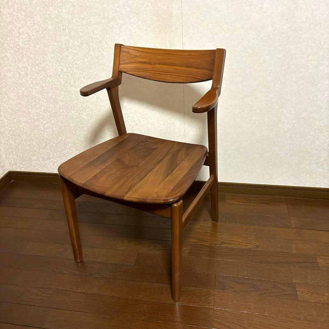 【美品】ダイニングチェア ハーフアームチェア ウォールナットカラー