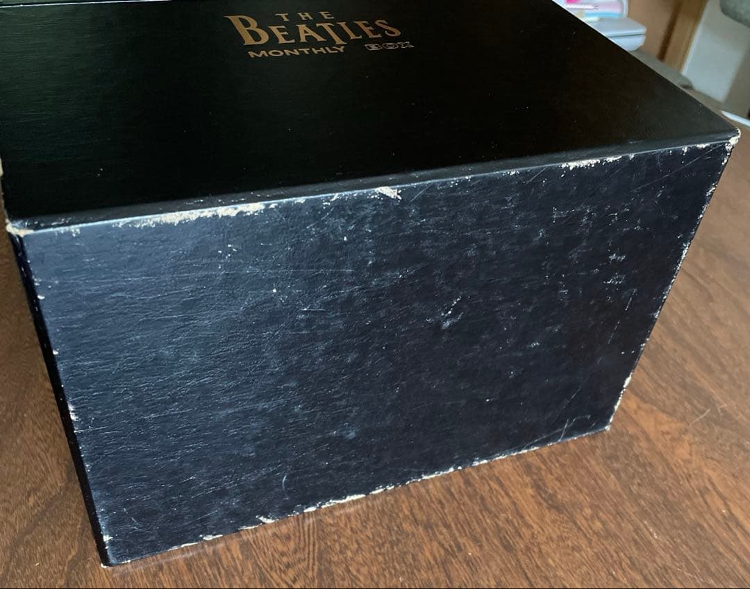 THE BEATLES マンスリーBOX 非売品Tシャツ付　限定品