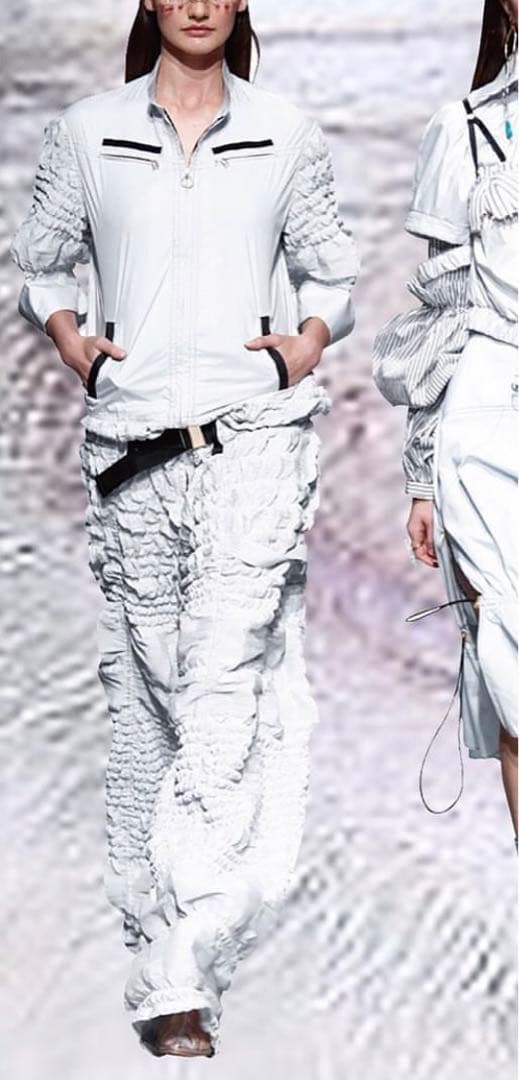 AKIKOAOKI アキコアオキ　ポップコーンプリーツパンツ