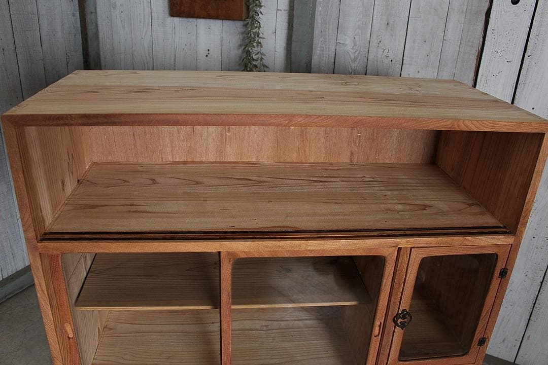 古い木枠のガラス戸棚　木製引き出し6杯　食器棚　本棚　キャビネット　古家具