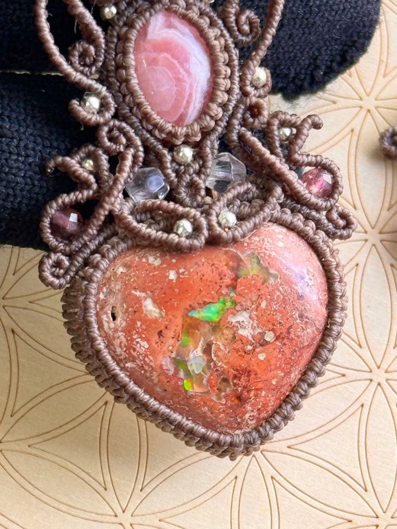 専用ぺージ♡カンテラオパール＆インカローズ＆インペリアルロードナイトのネックレス