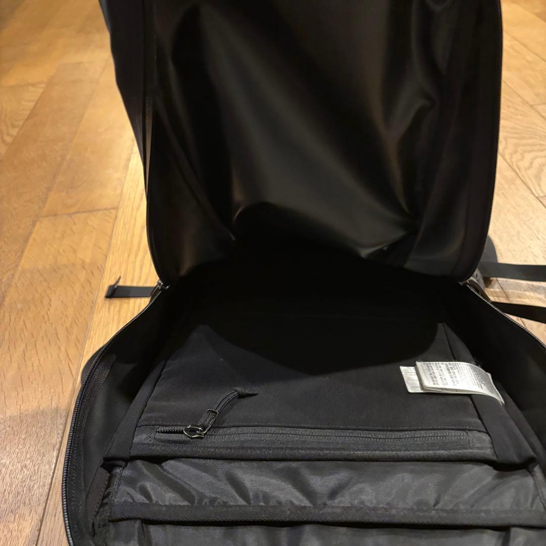 アークテリクス ARRO 22 アロー22 黒 22L バックパック