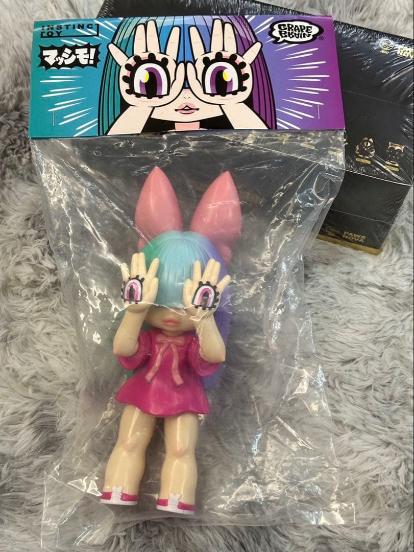 Grape Brain INSTINCTOY マッシモ 手の目少女 にぎるちゃん