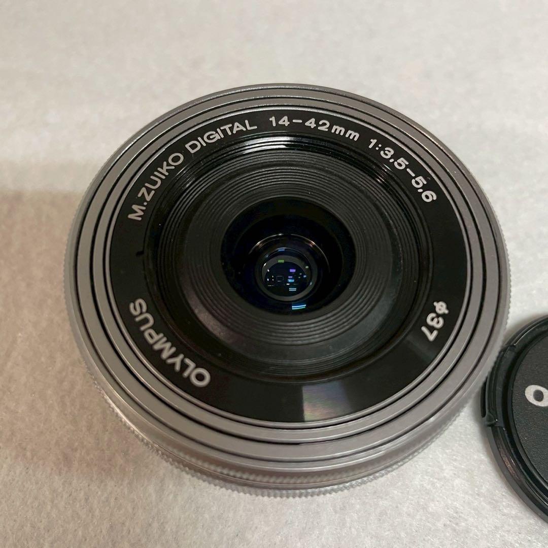 OLYMPUS オリンパス　OM-D E-M10 Mark II ミラーレス一眼