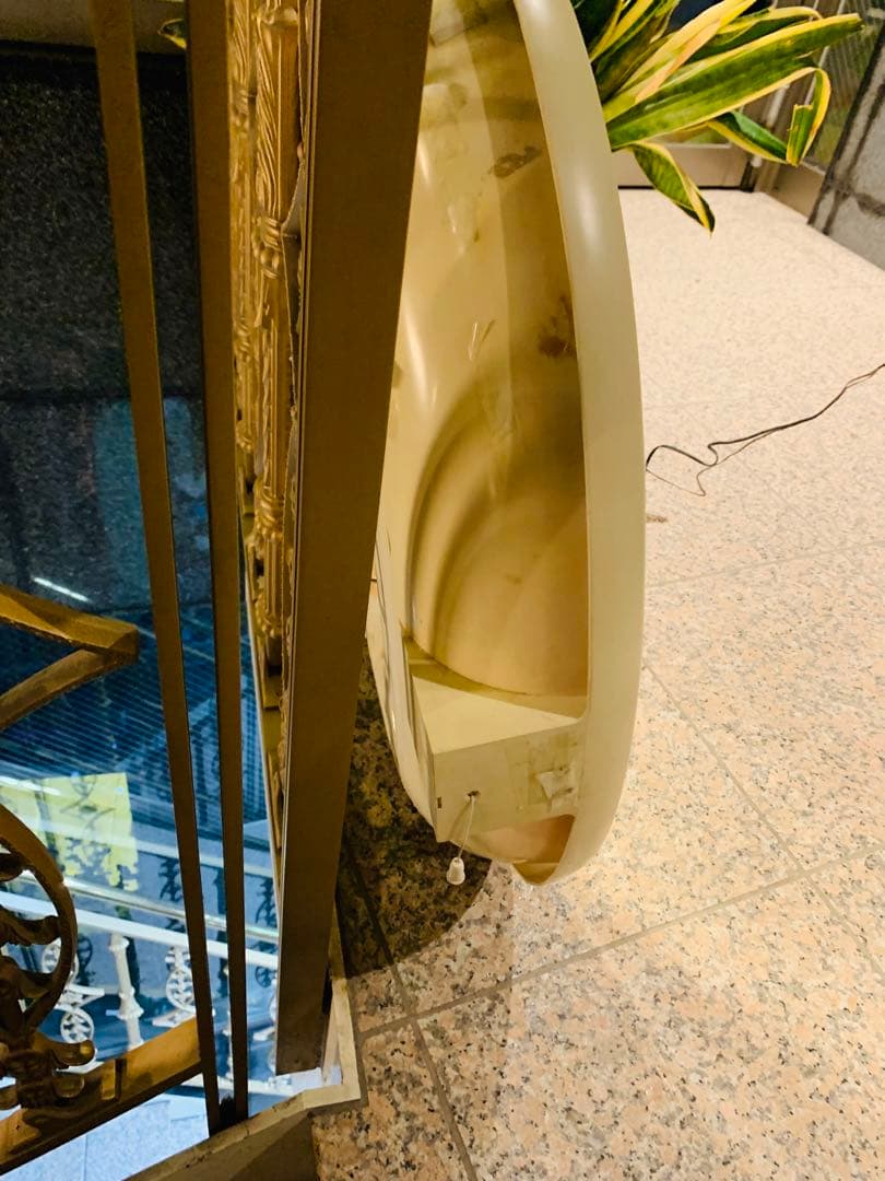 ベルギー製　1960年代　照明付き　オーバル型　アンティーク　ミラー　壁掛け式