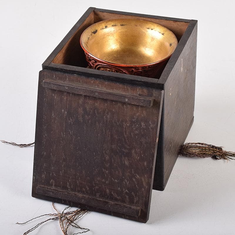 根来塗　朱塗　金彩　紅葉刻　漢詩刻　杯　一對　時代箱付　F　R8032