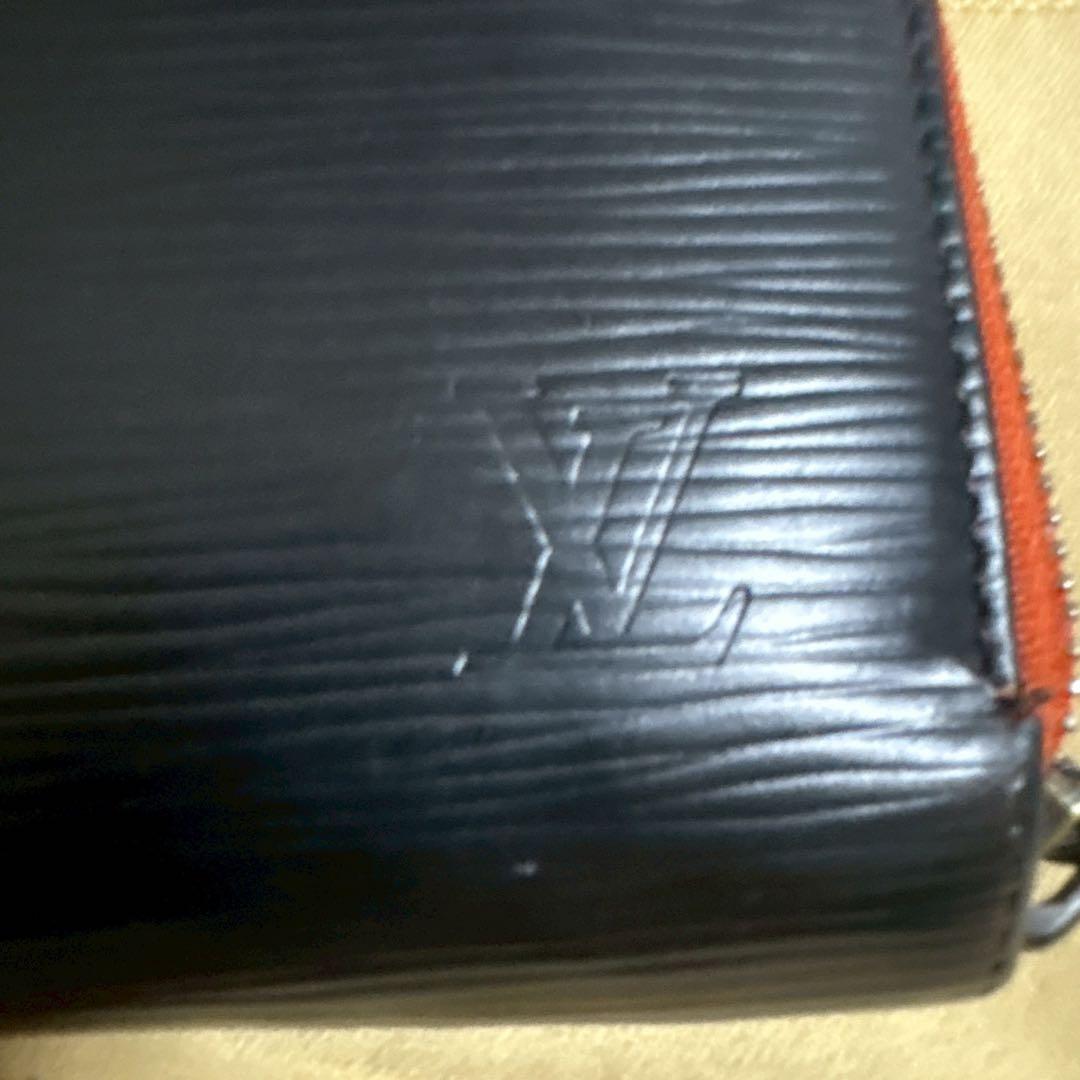 a*1様 LOUIS VUITTON エピレザー ブラック　長財布