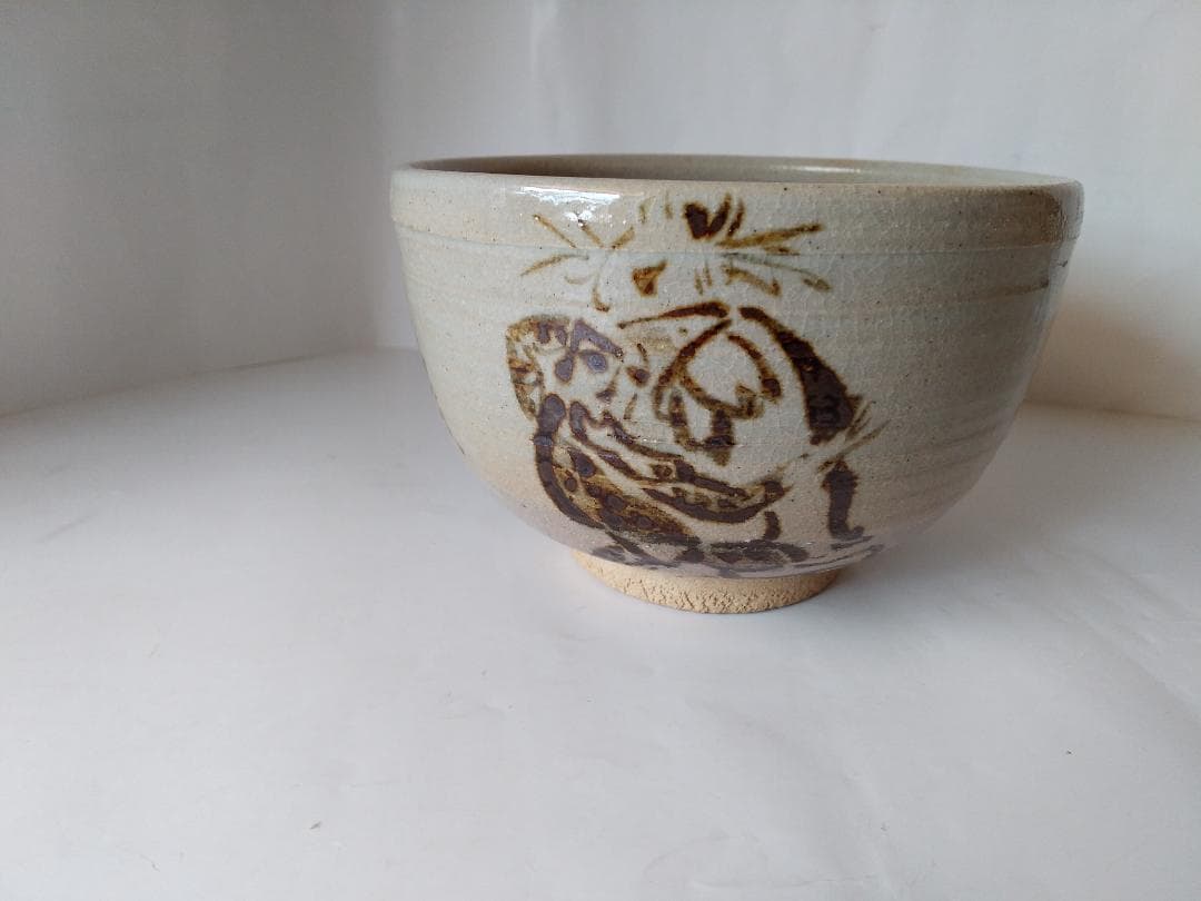 絵唐津 鳥獣戯画 茶碗 茶道具 唐津 抹茶碗 新品 未使用 です。