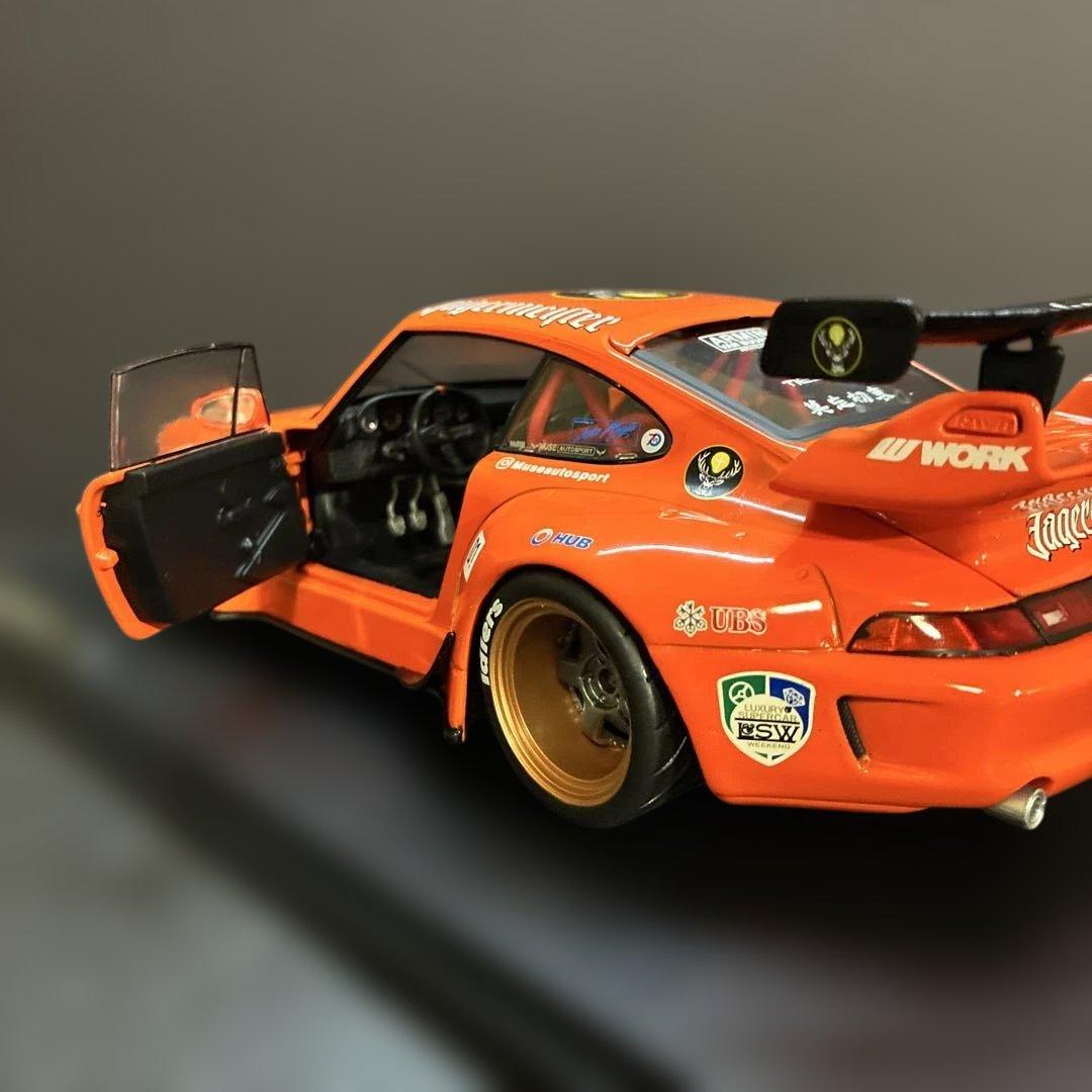 030 RWB ポルシェ 911 1/18スケールダイキャスト ミニカー
