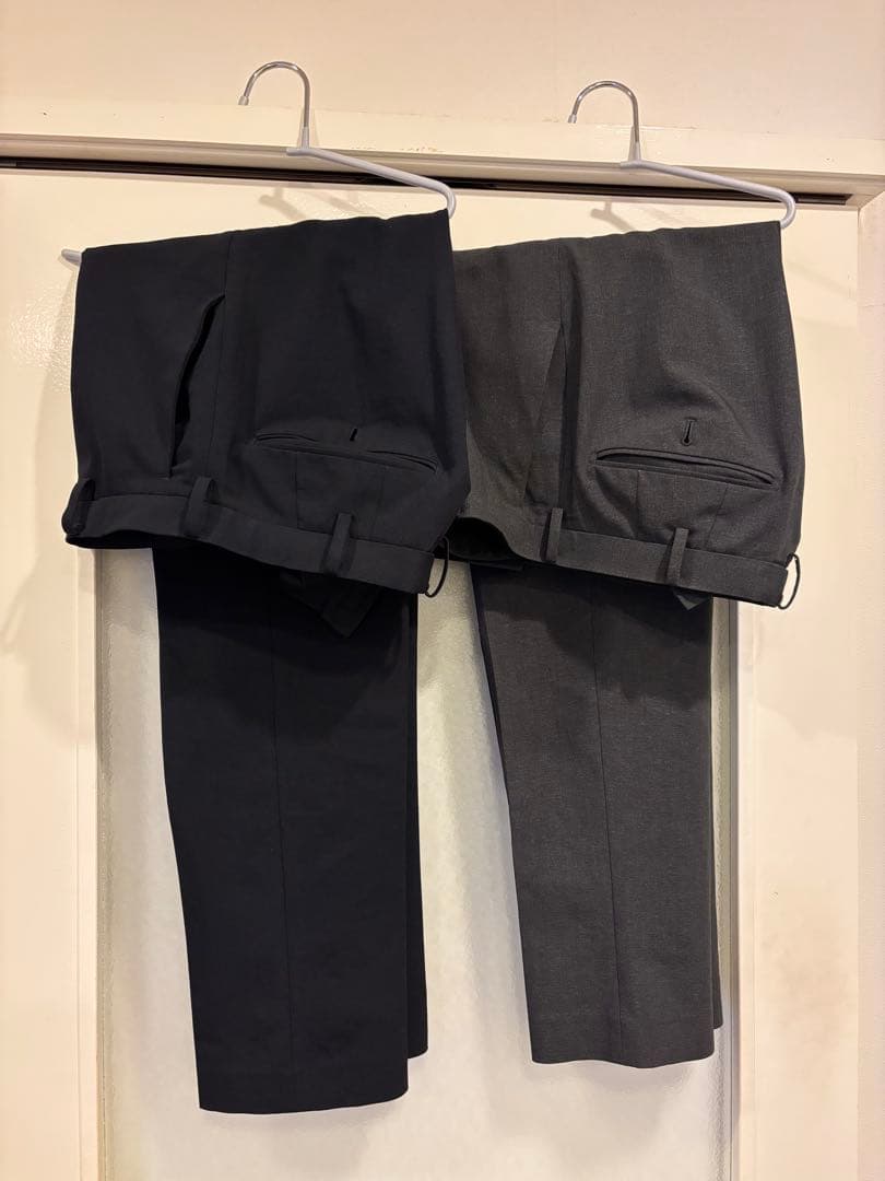【美品】ユニクロ感動ジャケットとパンツ　色違い2セット（ネイビーとグレー）