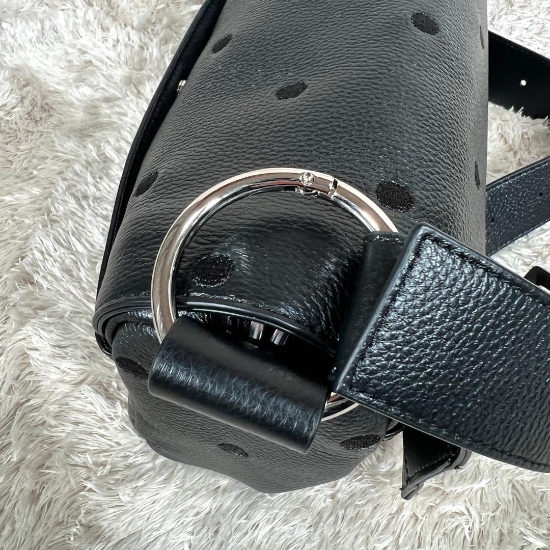 極美品✨　BEARDSLEYビアズリー　ドットボディバッグ　ブラック