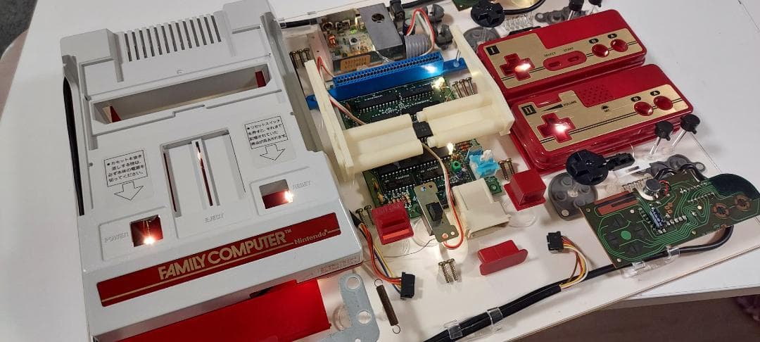 ファミコンレトロアート