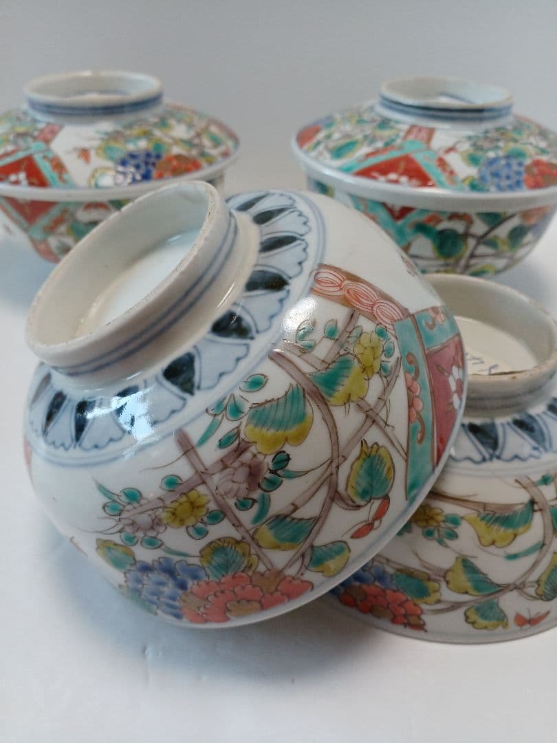 骨董　古伊万里色絵　蓋物　4客